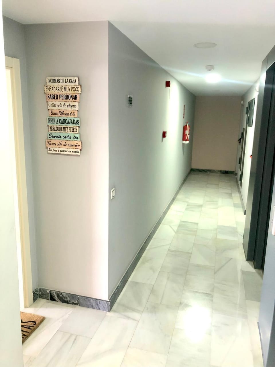 Lobby or reception, elevator