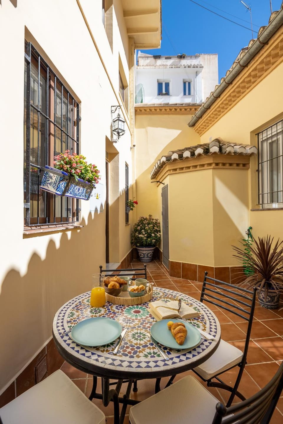 ChezmoiHomes Plaza Fortuny Apartment in Granada