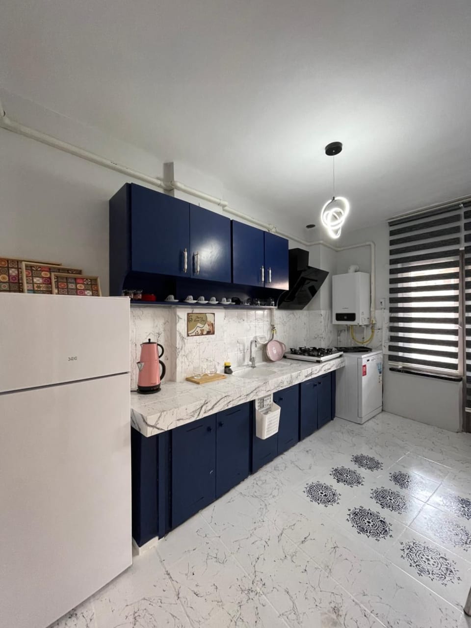 Kitchen or kitchenette, pet friendly