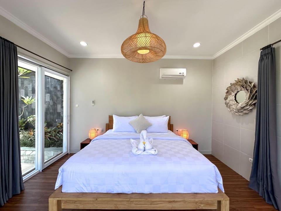 Bed, Bedroom, air conditioner