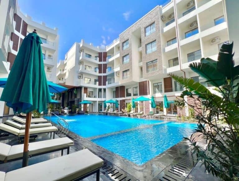 Day, View (from property/room), Balcony/Terrace, Balcony/Terrace, Pool view, Swimming pool, sunbed