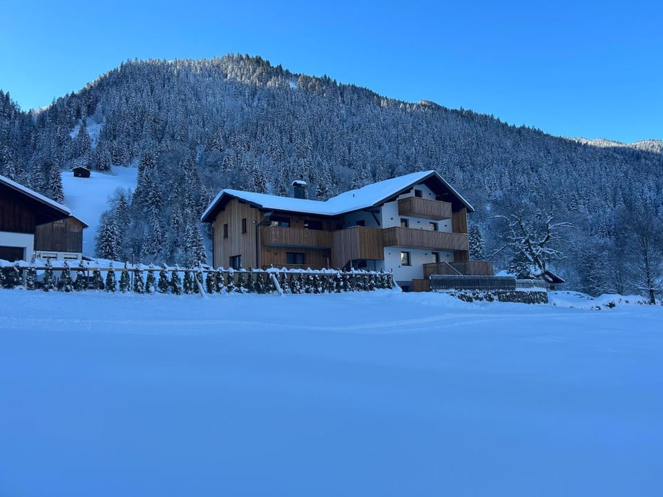 Property building, Natural landscape, Winter