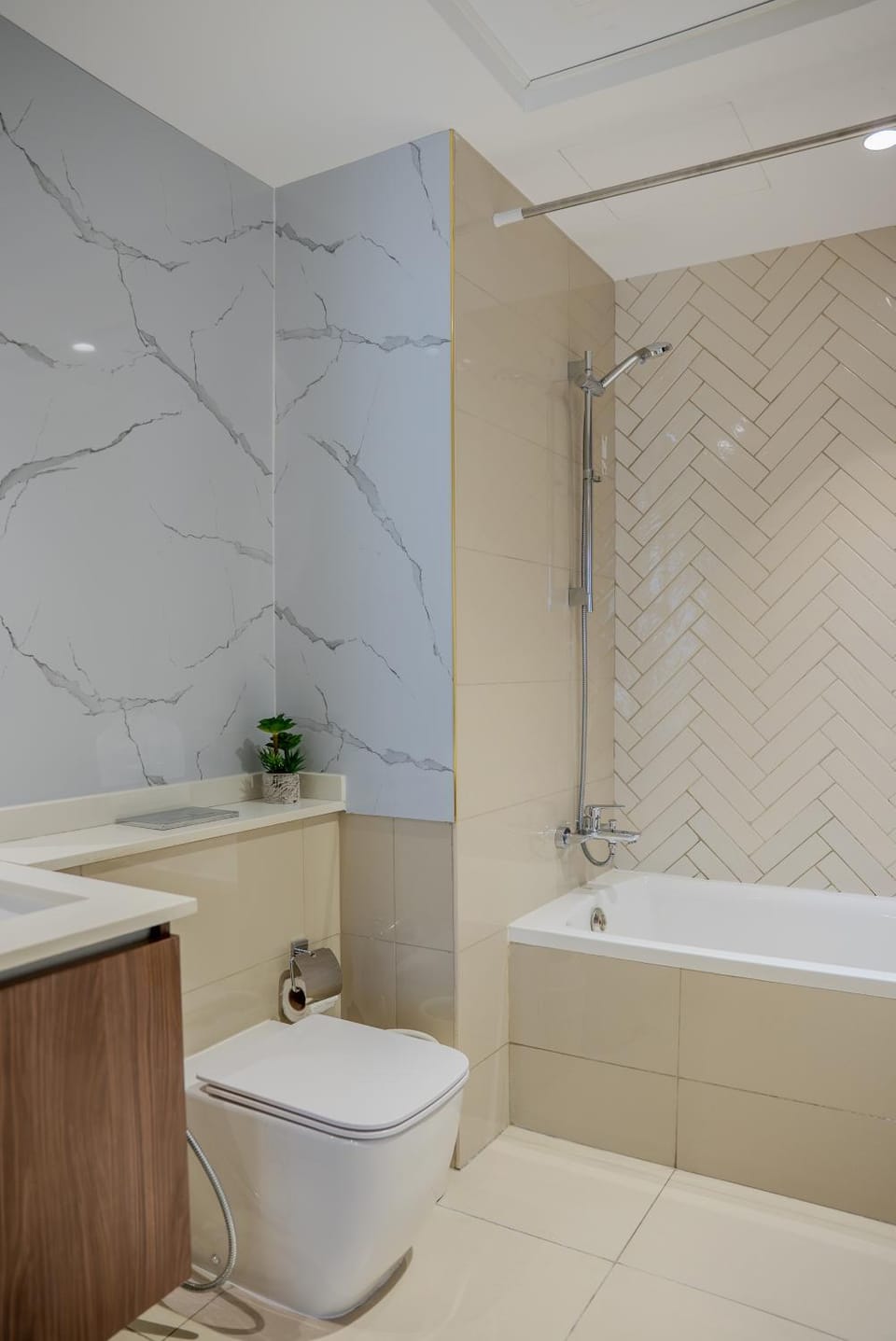 2BR Private Apartment in Al Zahia Sharjah - Wood house Apartment in Al Sharjah