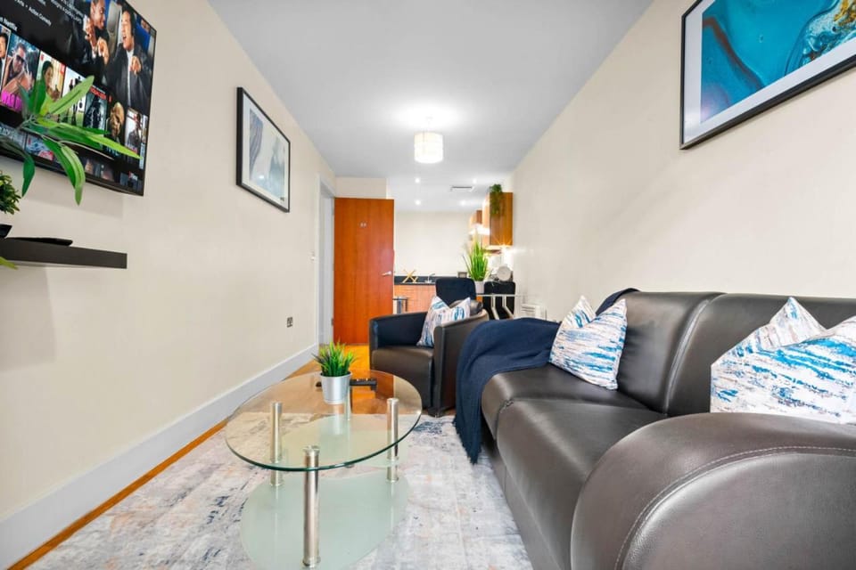 Arcadian Apartment - Balcony - Secure Parking - Fast WIFI - 39A Apartment in Birmingham