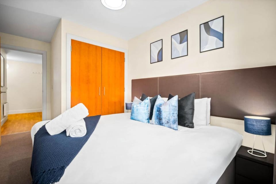 Arcadian Apartment - Balcony - Secure Parking - Fast WIFI - 39A Apartment in Birmingham