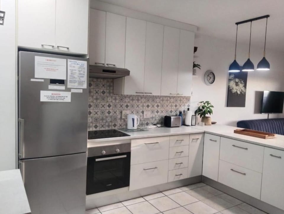 dishwasher, stove, toaster, kitchen