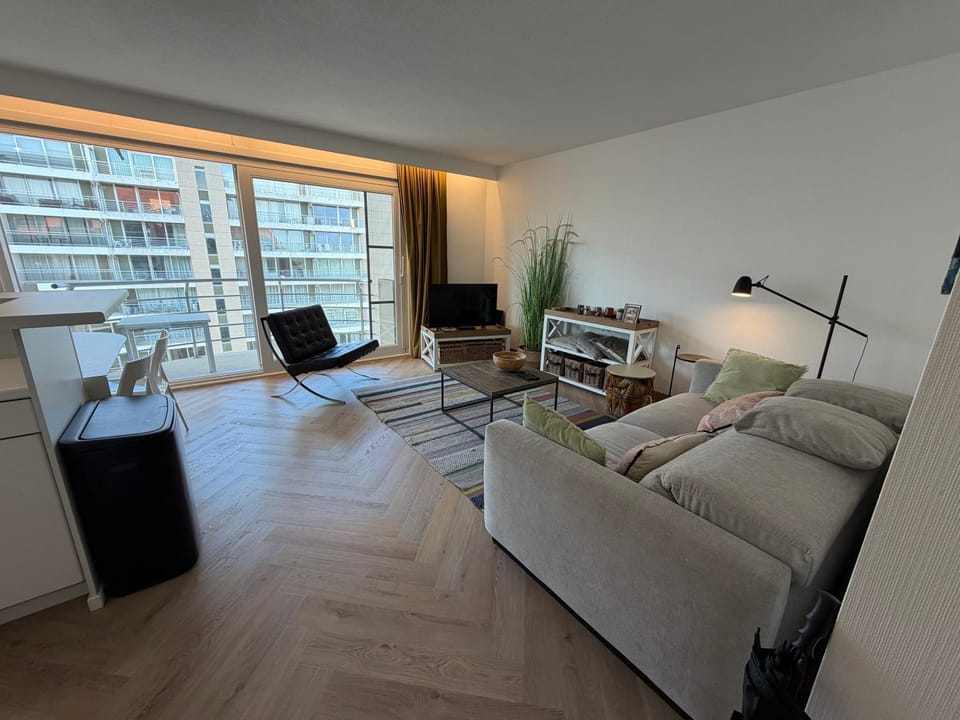 Beachday II - Opkuis inbegrepen in de prijs - Garagebox inbegrepen Apartment in Koksijde