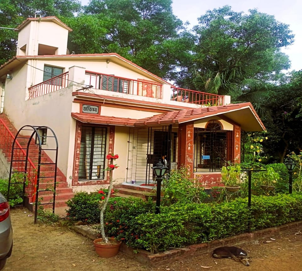 Property building, Day, Garden, Garden view