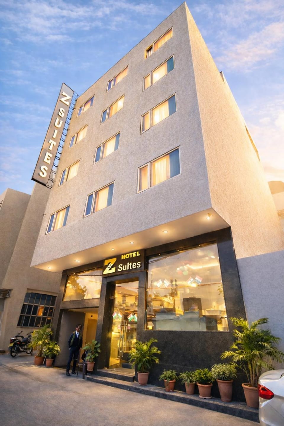 Facade/entrance