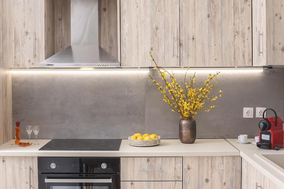 Kitchen or kitchenette, pet friendly, stove