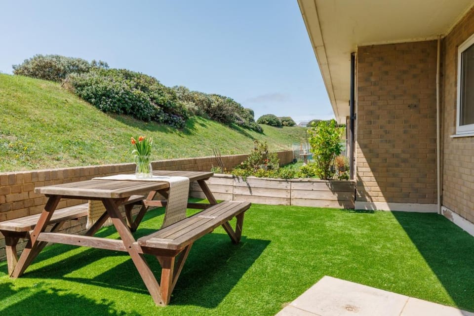 Shoreline Suite by Grandeur Property Apartment in Bournemouth