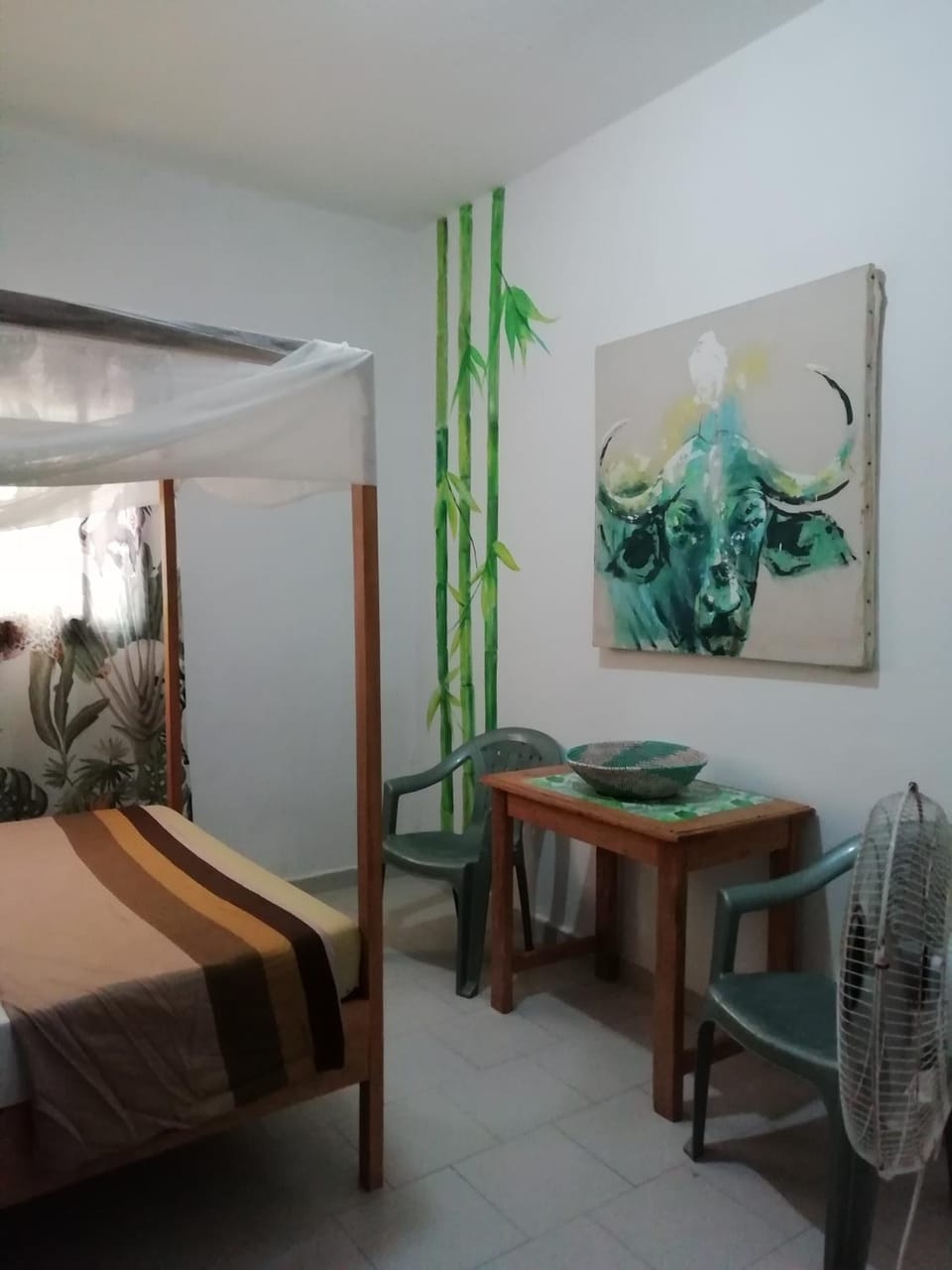 Maison Manour, chambre 'Jungle' Bed and Breakfast in Mbour