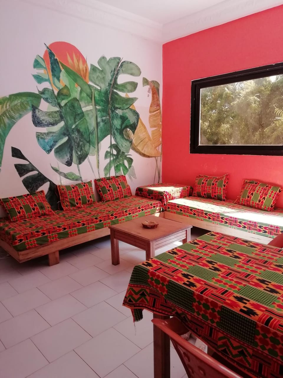Maison Manour, chambre 'Tribal' Bed and Breakfast in Mbour