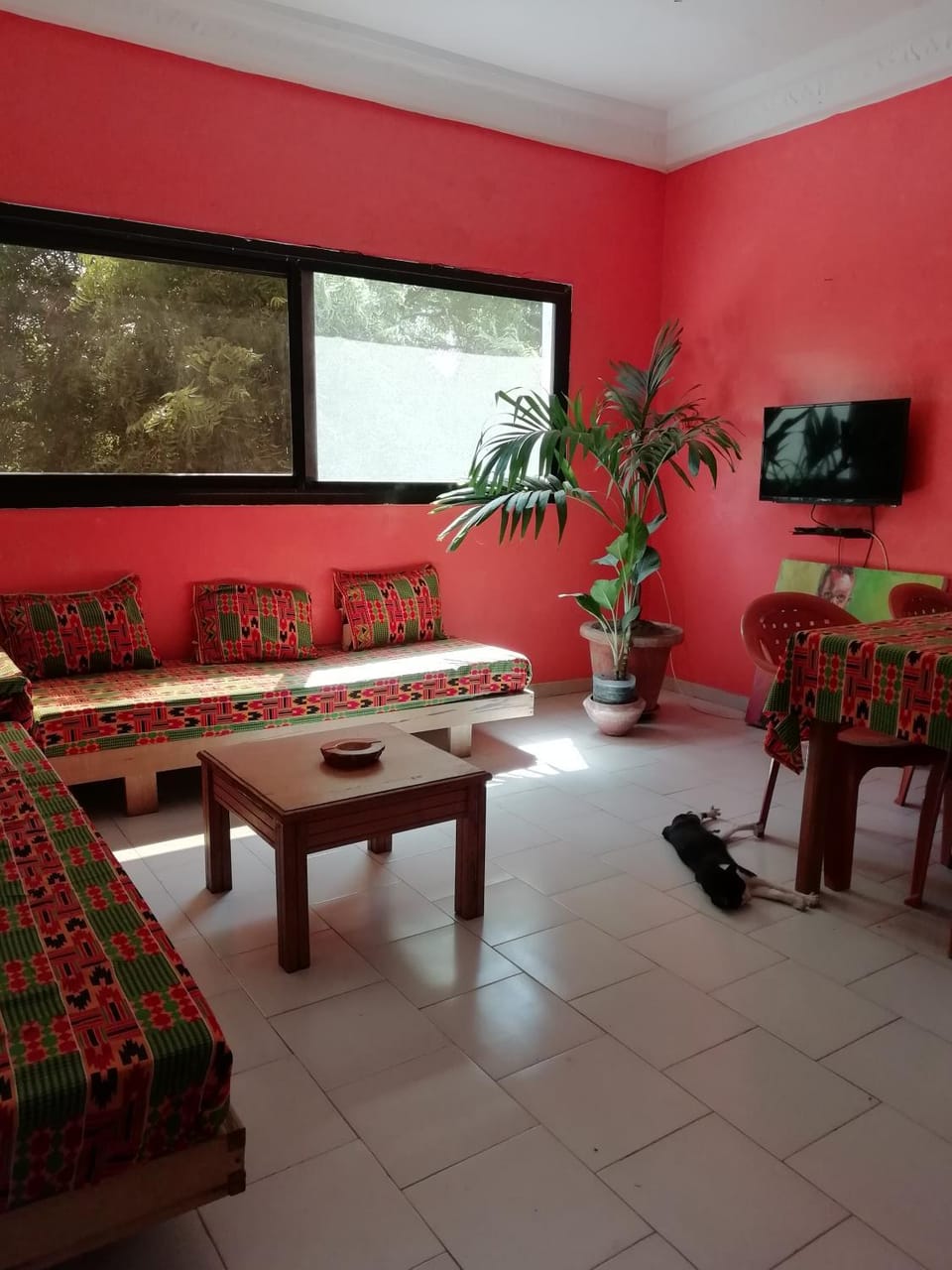 Maison Manour, chambre 'Tribal' Bed and Breakfast in Mbour