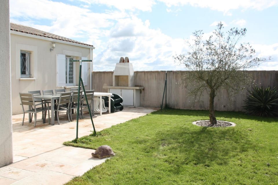 Patio, Garden, Garden view