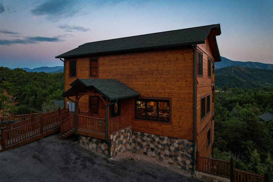 For Spacious Skies House in Gatlinburg