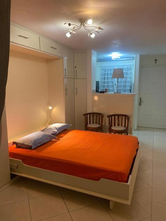Bed, Photo of the whole room, Bedroom, wardrobe