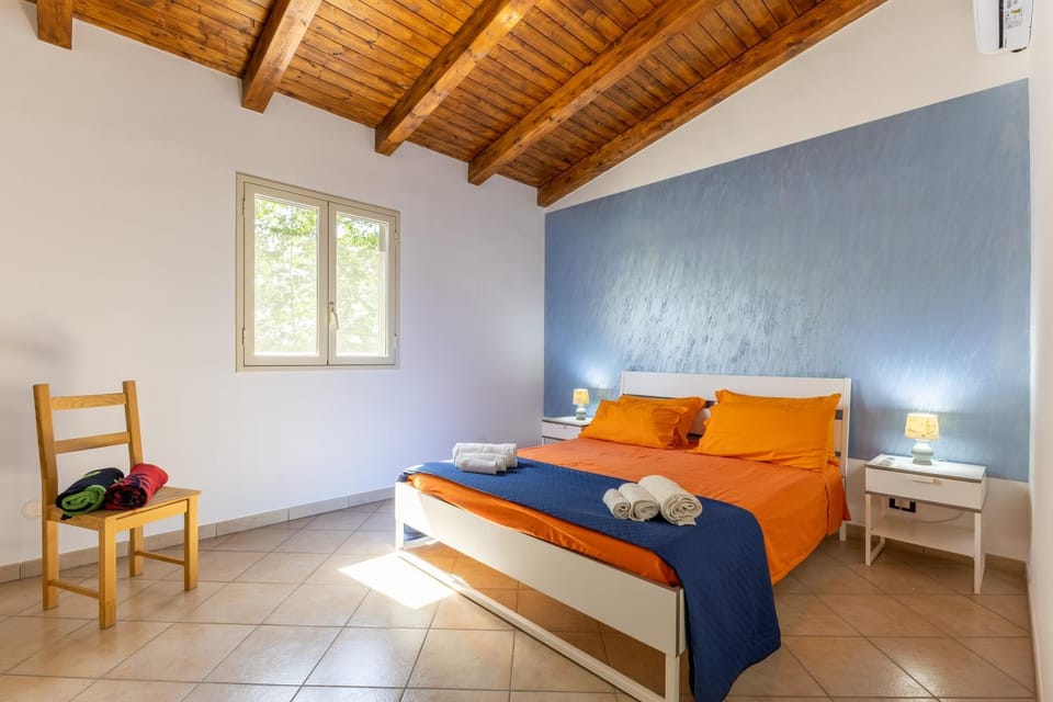 Property building, Living room, Bedroom