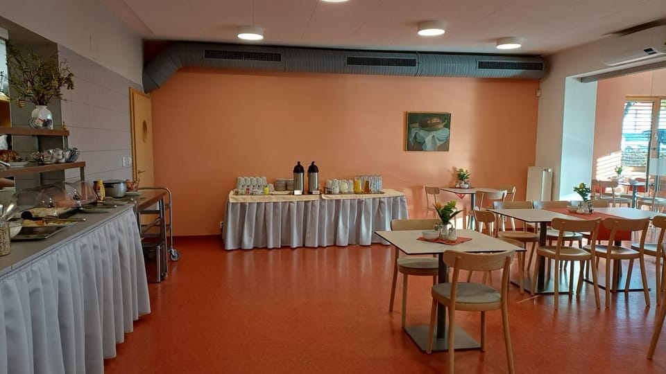 Food and drinks, Breakfast