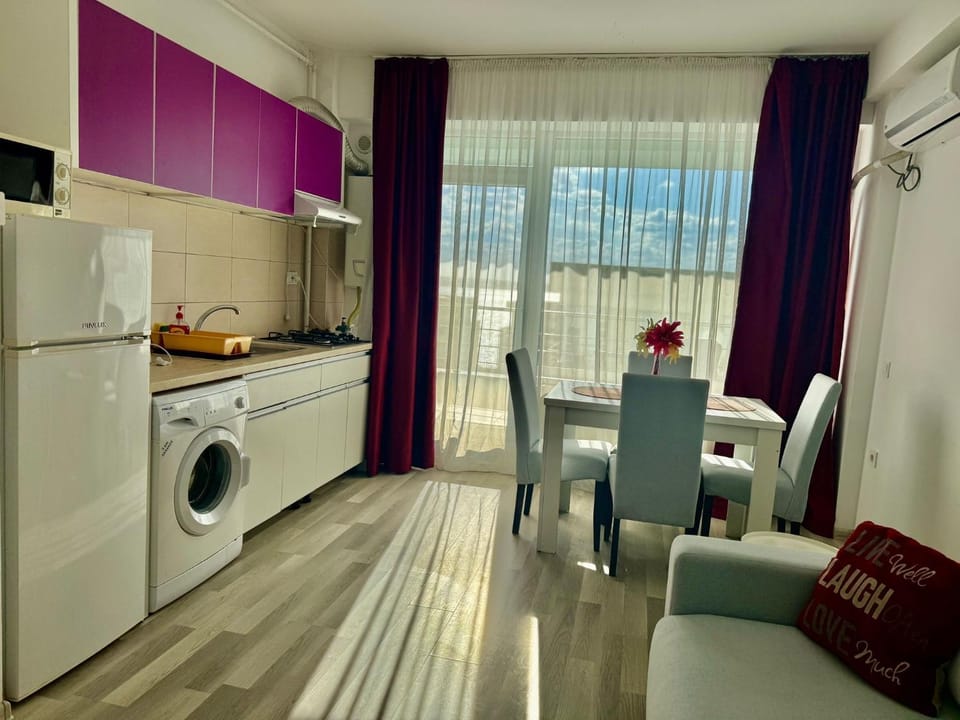 Best View Summerland Apartment in Constanta