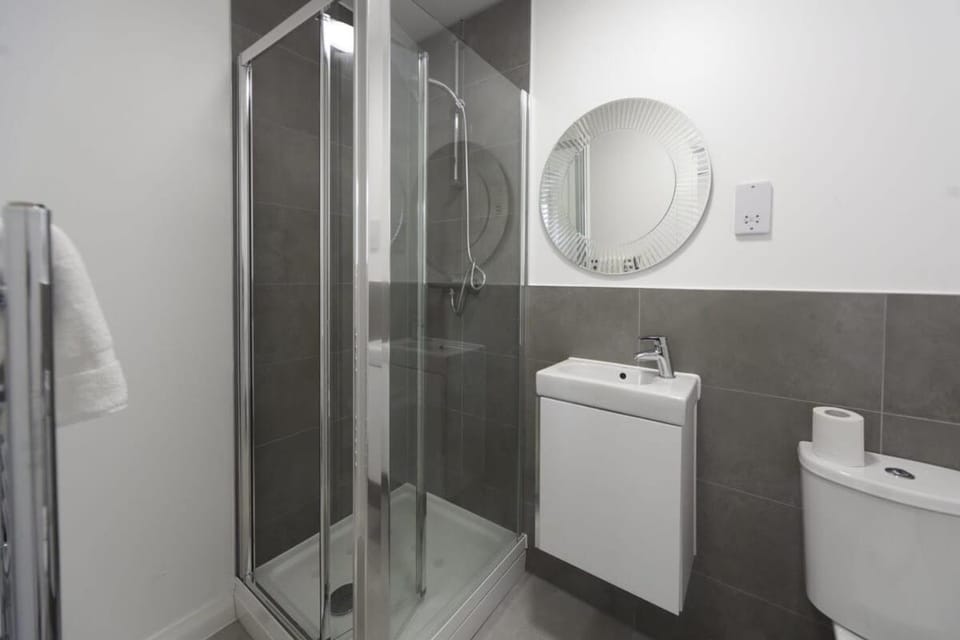 Stylish and Bright 2 Bed Apartment in Ashford Apartment in Ashford