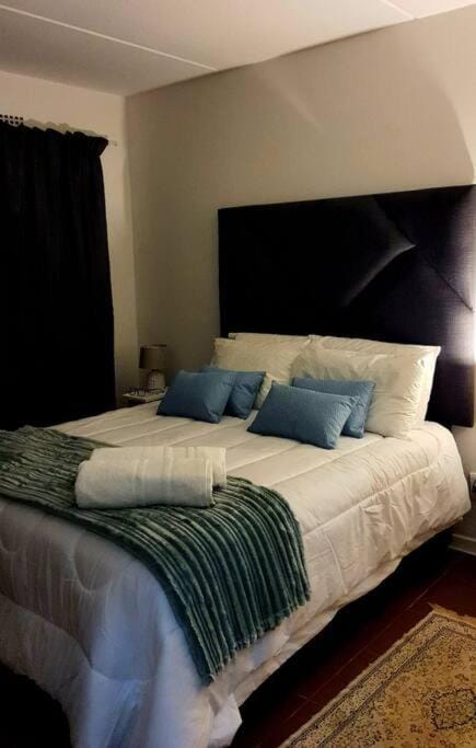 Cozy Apartment with private Garden Apartment in Randburg