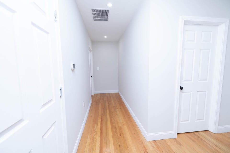 Modern Luxury Home With Fireplace & Game-Room Apartment in Brockton