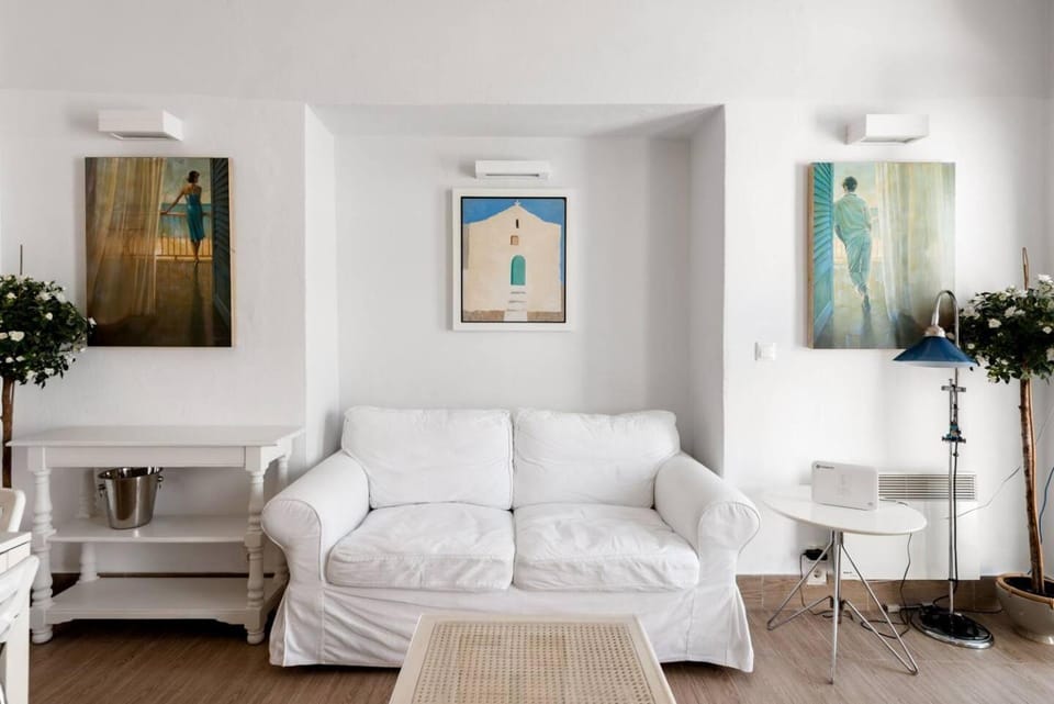Mykonian Marvel: A Tranquil Oasis in the Old Town! House in Mykonos