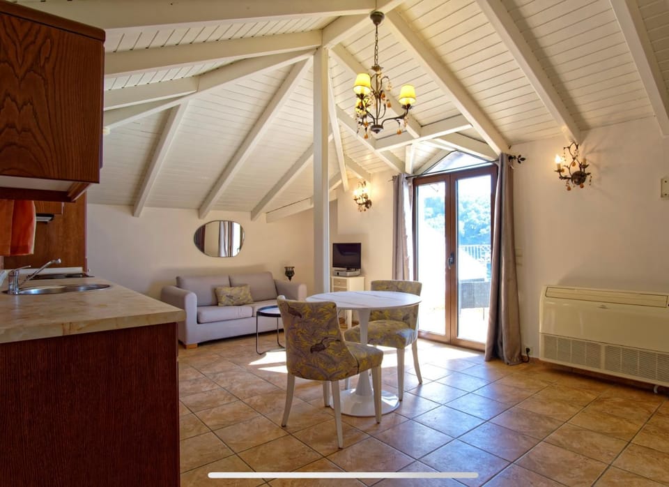 Villa Renata & Magic Suite Villa in Peloponnese, Western Greece and the Ionian
