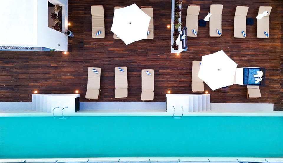 Bird's eye view, Swimming pool, sunbed
