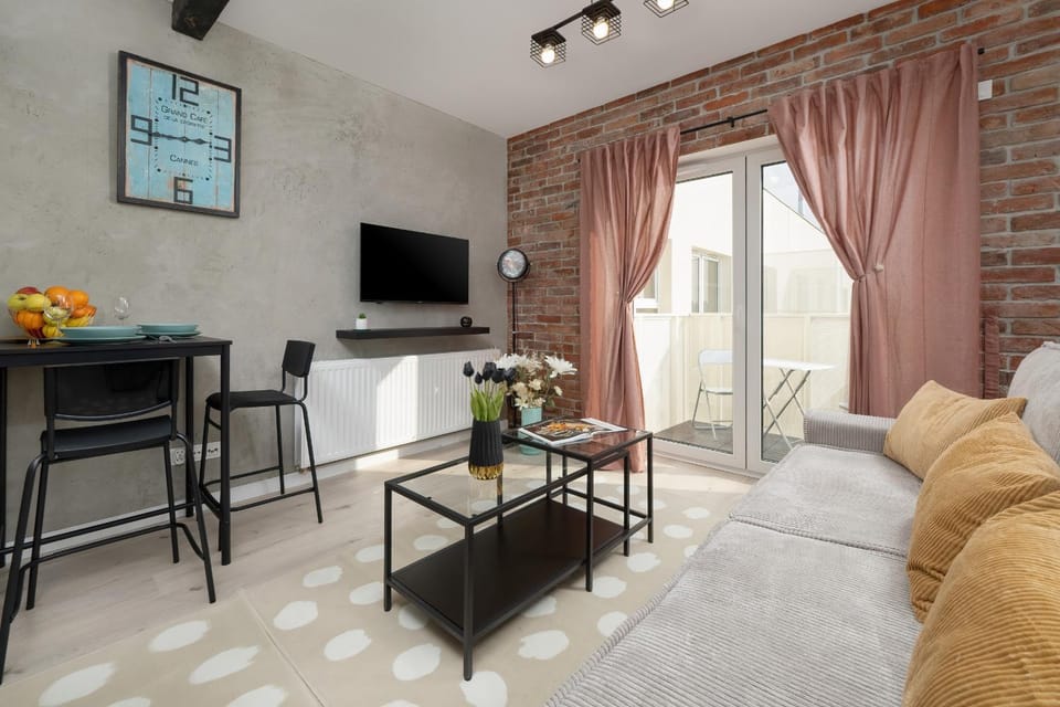 Communal lounge/ TV room, TV and multimedia, Living room, Photo of the whole room, Seating area, Evening entertainment