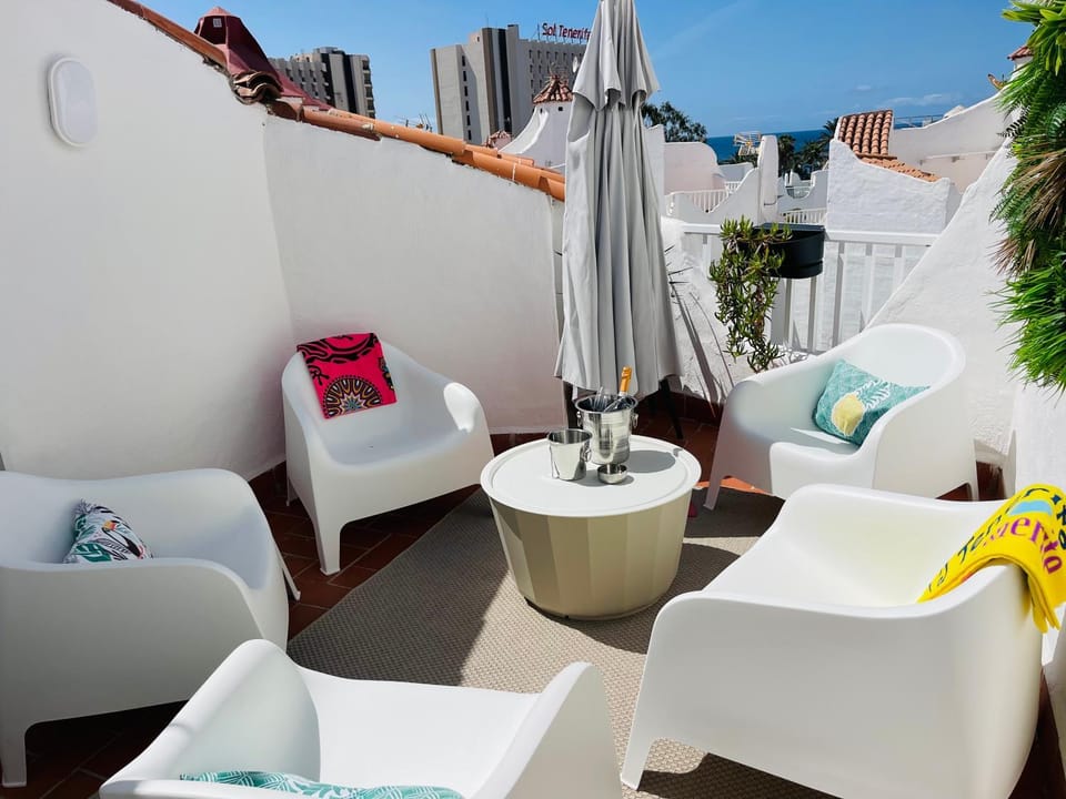 Patio, Day, View (from property/room), Balcony/Terrace, Seating area, Sea view, sunbed