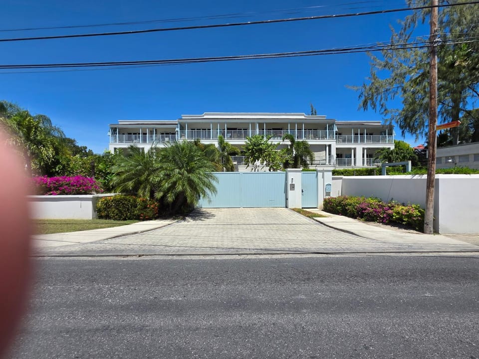 102 Lighthouse Bay Barbados Apartment in Oistins