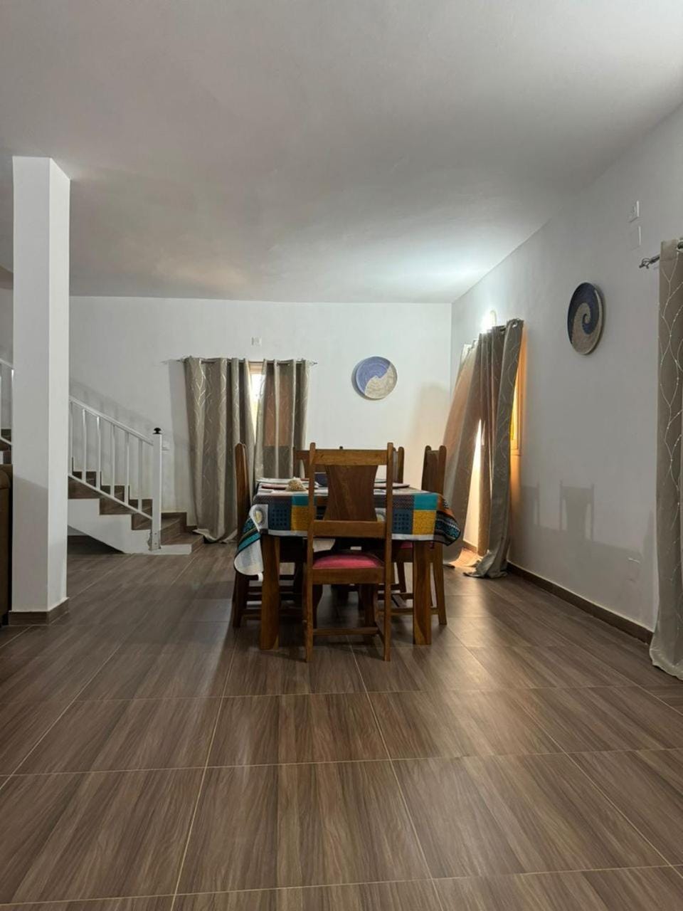 Living room, Dining area