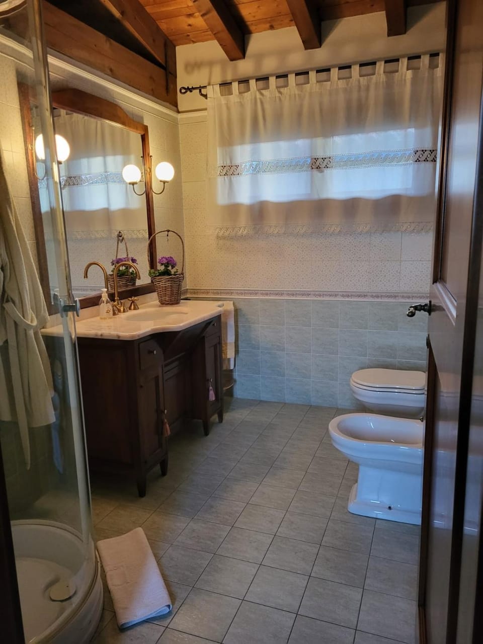 Shower, Toilet, Bathroom, bidet