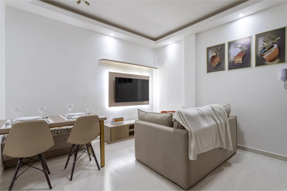 TV and multimedia, Living room, Dining area