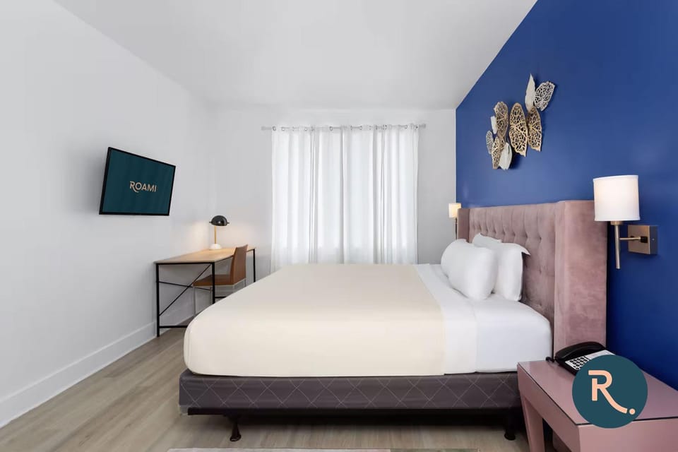 Bed, Photo of the whole room