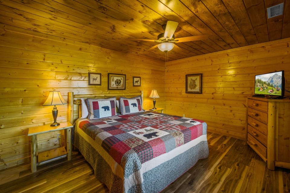 Royal Vista House in Pittman Center