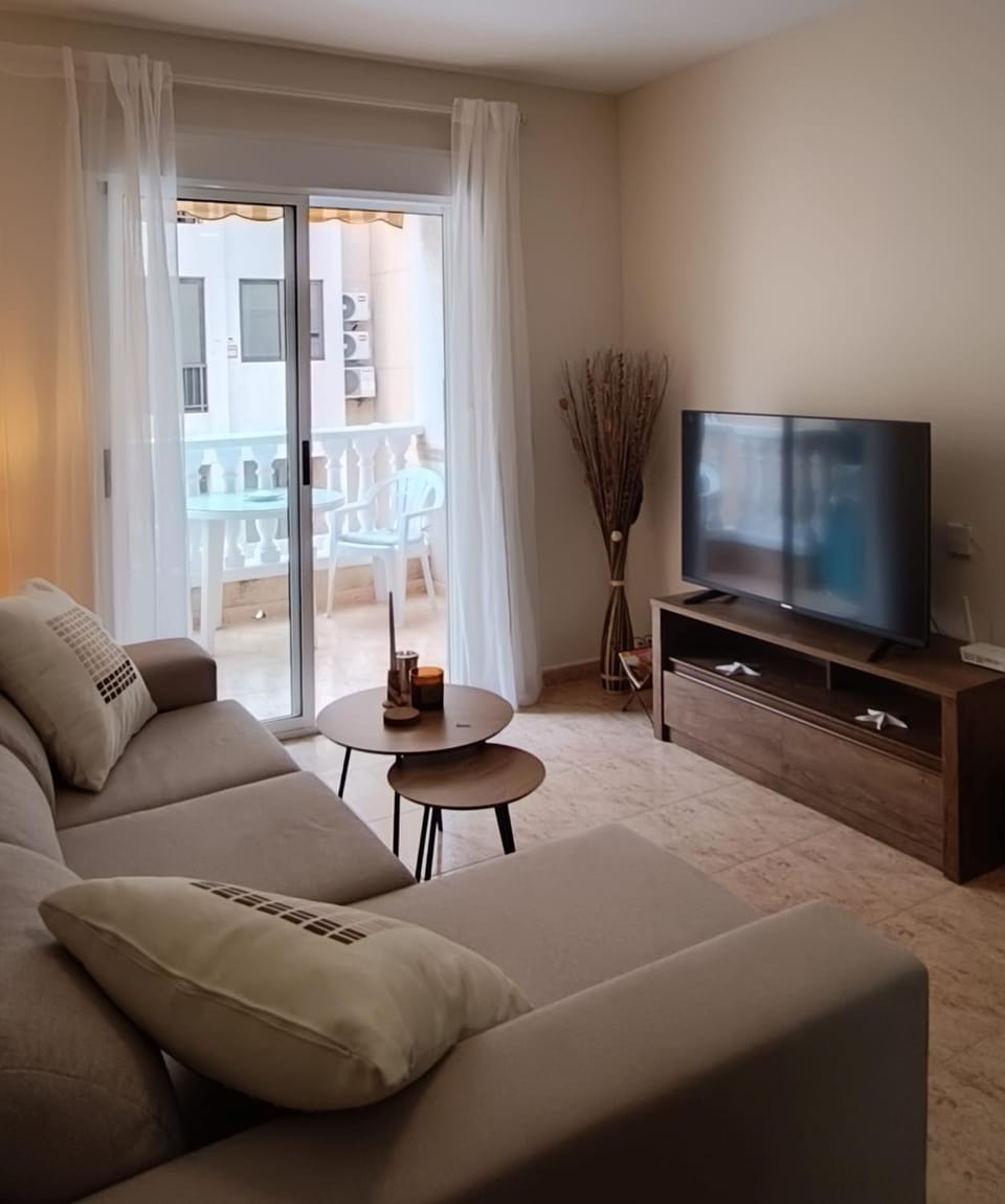 TV and multimedia, Balcony/Terrace, Living room