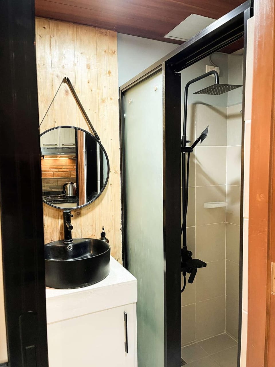 Shower, Bathroom