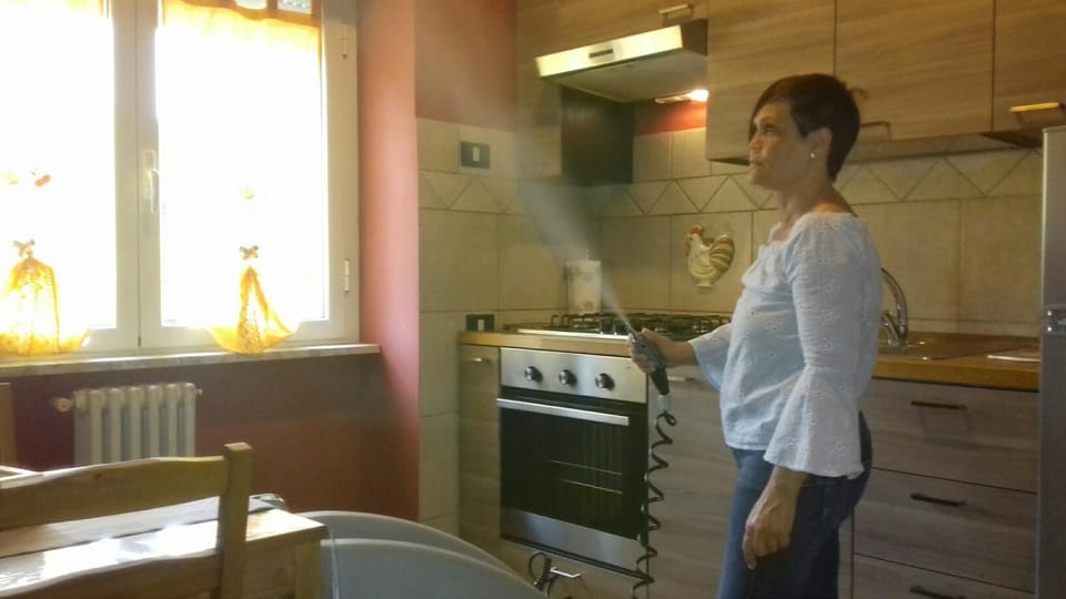 Kitchen or kitchenette, pet friendly, stove