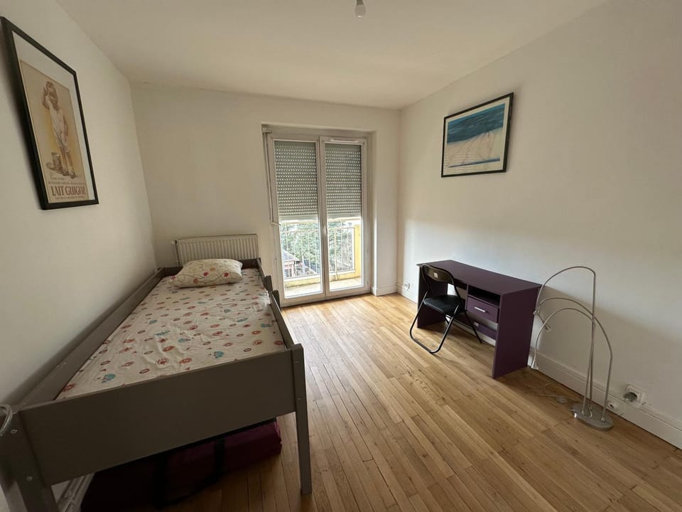 Proche Lyon Croix Rousse / parking / Métro Vacation rental in Caluire-et-Cuire