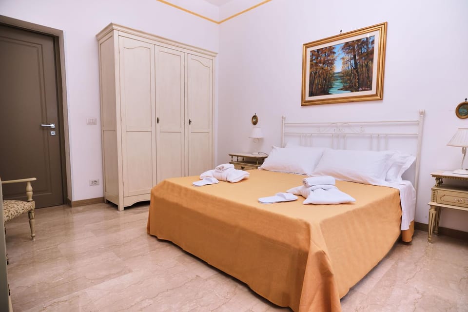 Bed, Photo of the whole room, Bedroom, towels, wardrobe