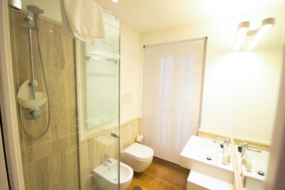 Shower, Bathroom