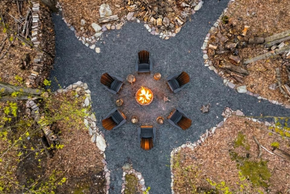 A-Frame Hot Tub Hike Firepit Design Chalet in Stroud Township