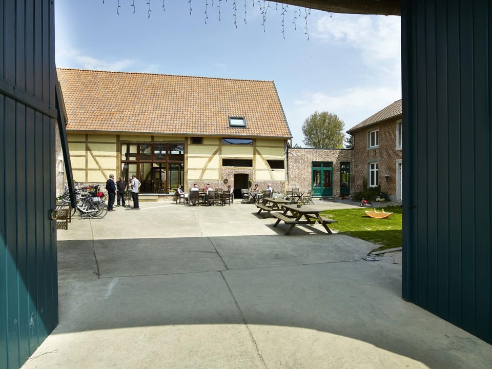 Facade/entrance, Garden