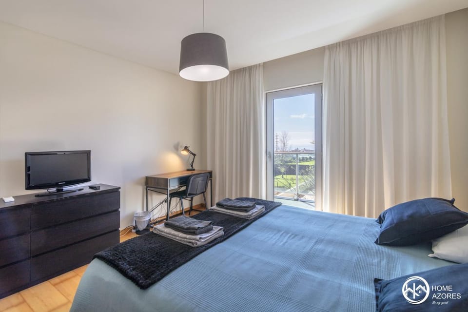 Seating area, Bedroom
