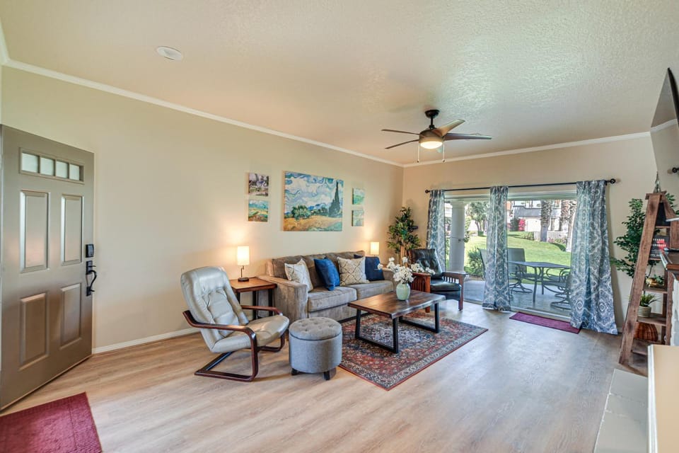 Palm Desert Condo w/ Pool & Community Perks! House in Palm Desert