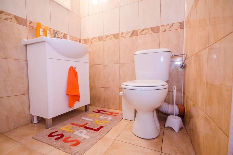 Shower, Bathroom, bidet
