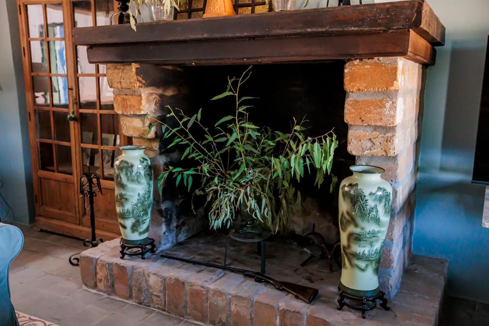 Communal lounge/ TV room, fireplace